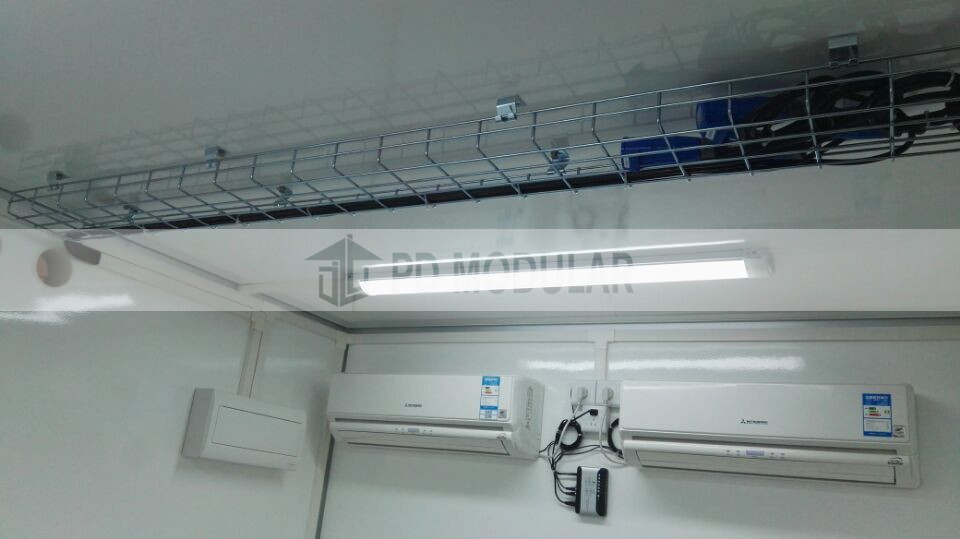 Kuwait shelter interior.jpg